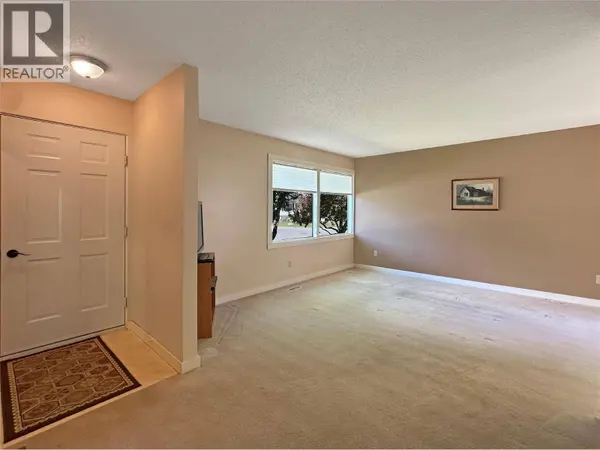 2501 3rd Street S, Cranbrook, BC V1C4W4