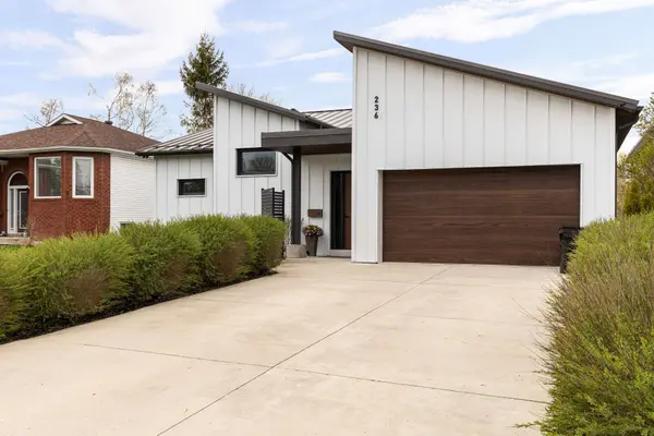 236 Cox Mill RD, Barrie, ON L4N 4G5