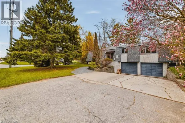 459 LEE Avenue, Waterloo, ON N2K1Y1