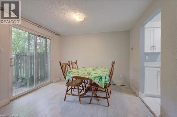 645 ALBERT ST #6, Waterloo, ON N2L3V5