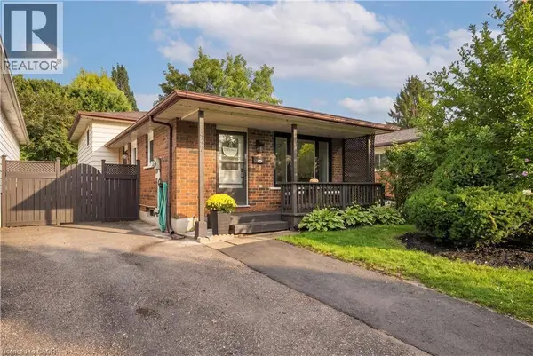 447 DRUMMERHILL Crescent, Waterloo, ON N2T1G3