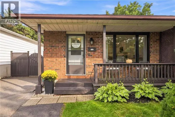 447 DRUMMERHILL Crescent, Waterloo, ON N2T1G3