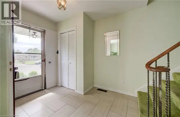 16 BONNYLYN Drive, Kitchener, ON N2M1S6