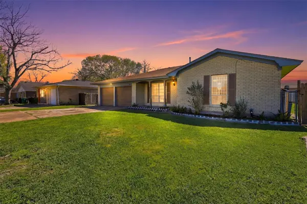 7118 Heron DR, Houston, TX 77087