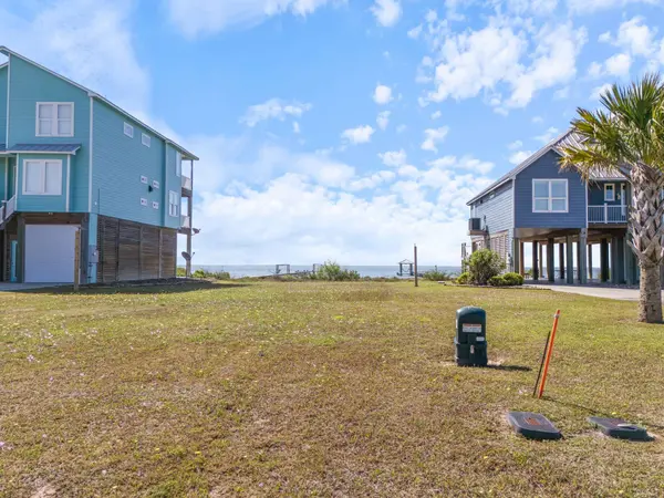 3129 Bay Ridge DR, Palacios, TX 77465