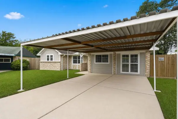 8619 Ardley CIR, Houston, TX 77088