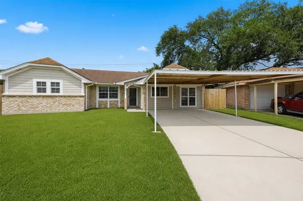 8619 Ardley CIR, Houston, TX 77088