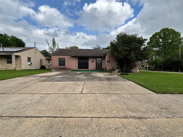 1419 Silverdale ST, Houston, TX 77029