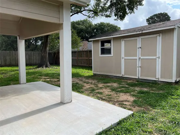 16310 Emberwood DR, Houston, TX 77070