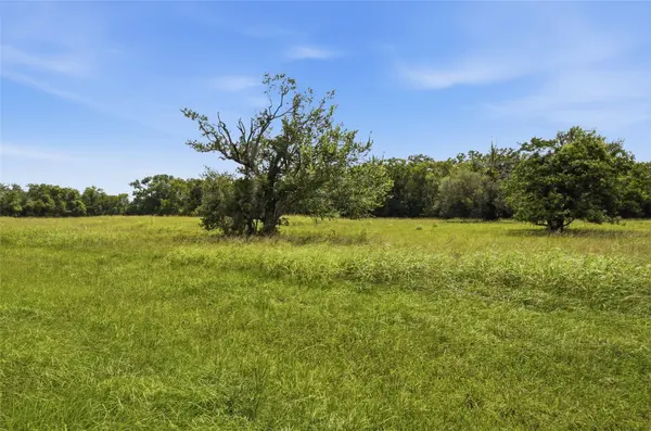 1011 W Fm 1462, Rosharon, TX 77583