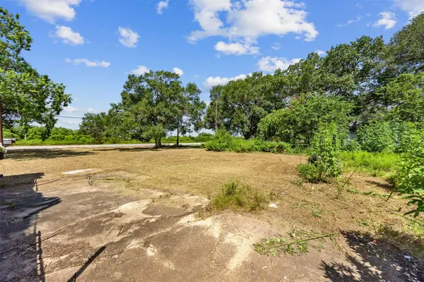 3345 FM 102, Eagle Lake, TX 77434