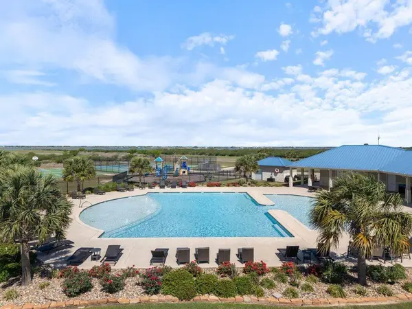 3037 Sandy LN, Palacios, TX 77465