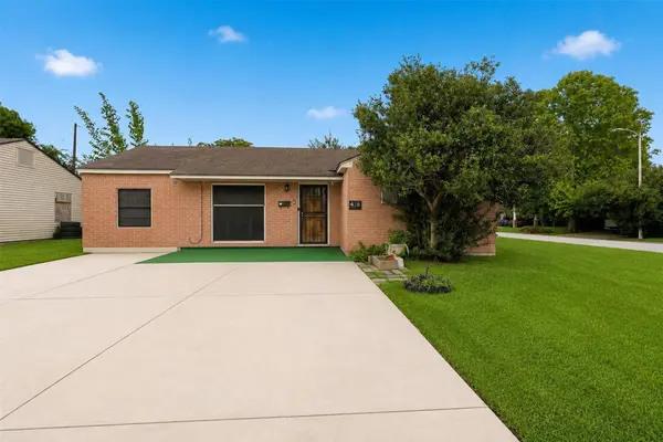 1419 Silverdale ST, Houston, TX 77029