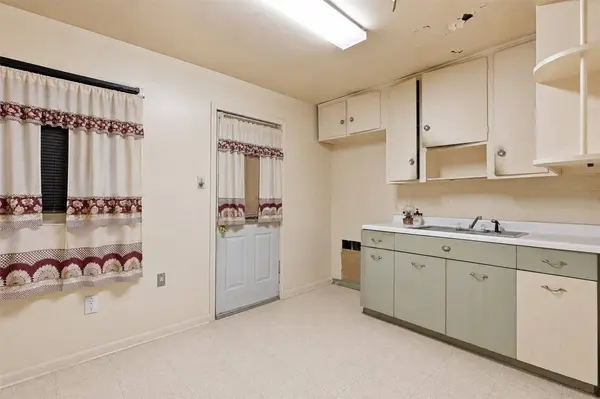1419 Silverdale ST, Houston, TX 77029