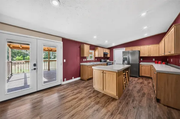 2581 Mann RD, Conroe, TX 77303