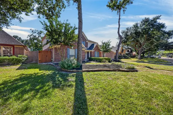 10215 Minturn LN, Houston, TX 77064