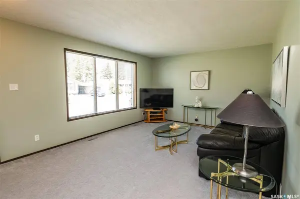 512 9th STREET E, Wynyard, SK S0A 4T0