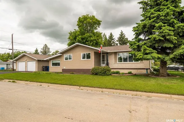 217 8th STREET E, Wynyard, SK S0A 4T0