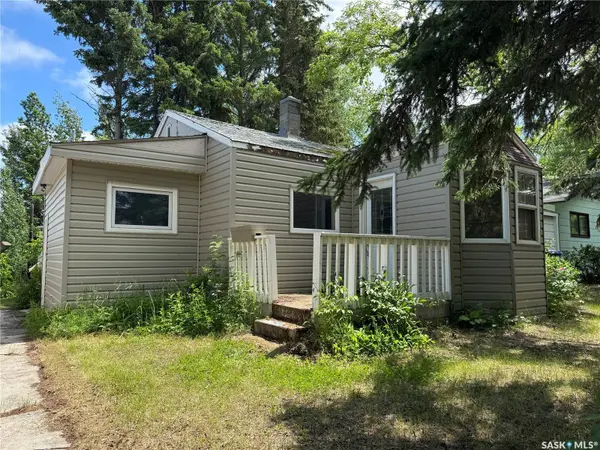 411 4th STREET W, Wynyard, SK S0A 4T0