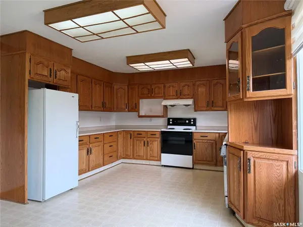 404 7th STREET E, Wynyard, SK S0A 4T0