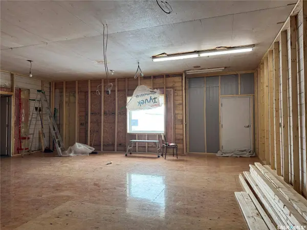205-207 Main STREET, Lintlaw, SK S0A 2H0
