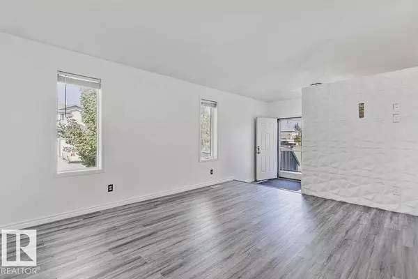 13140 35 ST NW, Edmonton, AB T5A 5C7