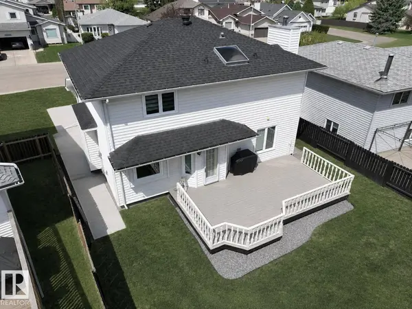 15235 61 ST NW, Edmonton, AB T5A 2A3