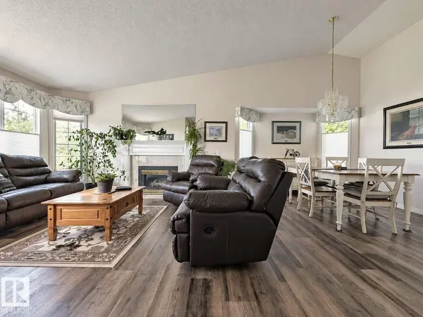 #25 20 DEERBOURNE DR, St. Albert, AB T8N 6E1