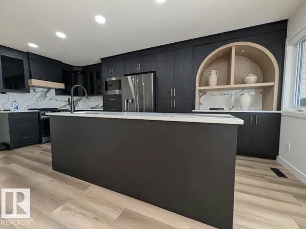 10672 153 AV NW, Edmonton, AB T5X 5R7