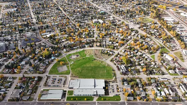 What to Expect Moving to The Crescents in Prince George BC: Housing, Schools & Community Vibe