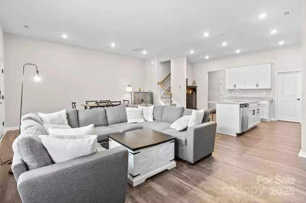 8928 Morning Mist RD, Harrisburg, NC 28215