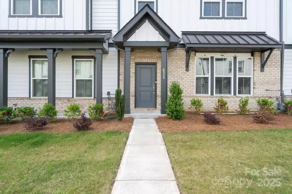 8928 Morning Mist RD, Harrisburg, NC 28215