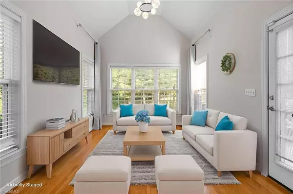 975 Boyer DR, Clemmons, NC 27012