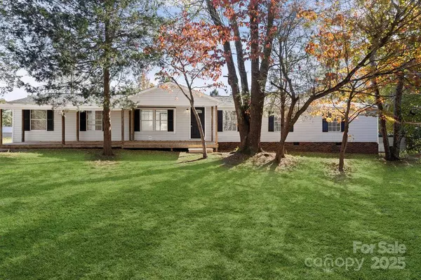 123 Swann Crossing LN, Statesville, NC 28625