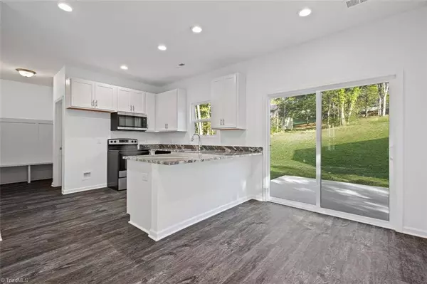 193 Young DR, Lexington, NC 27292