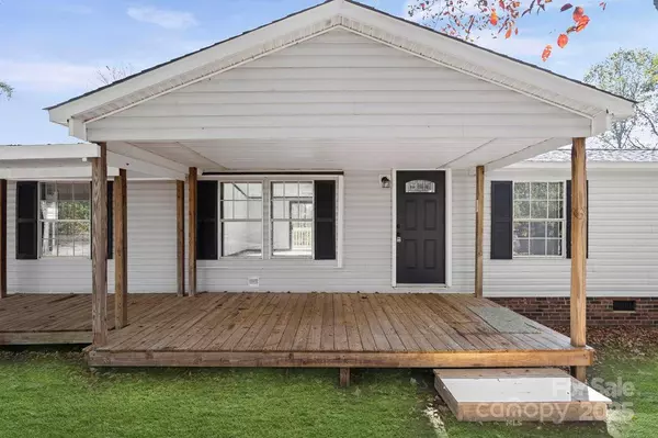 123 Swann Crossing LN, Statesville, NC 28625