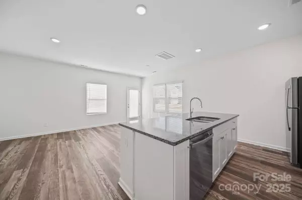 120 Fosters Glen PL, Mooresville, NC 28115