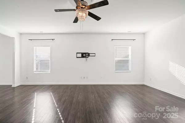 165 Old Harbor DR, Mount Gilead, NC 27306