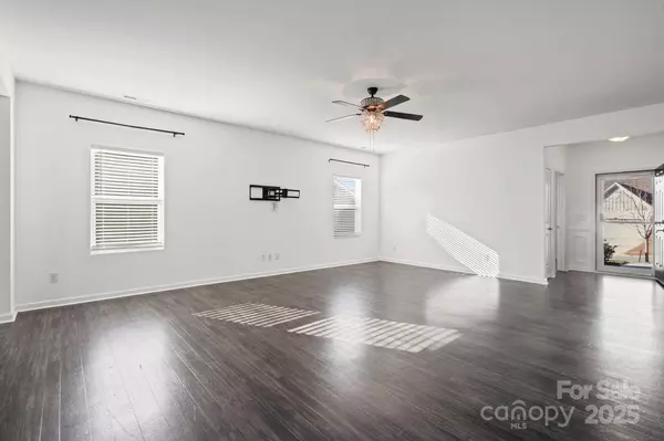 165 Old Harbor DR, Mount Gilead, NC 27306