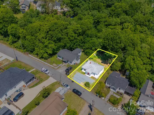 83 Woodsdale PL SE, Concord, NC 28025