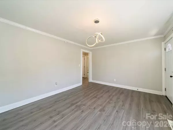 83 Woodsdale PL SE, Concord, NC 28025