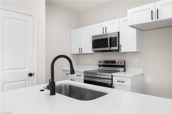 537 Flint AVE, High Point, NC 27260