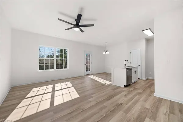 537 Flint AVE, High Point, NC 27260