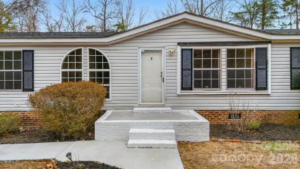 40348 Barnhardt RD, New London, NC 28127