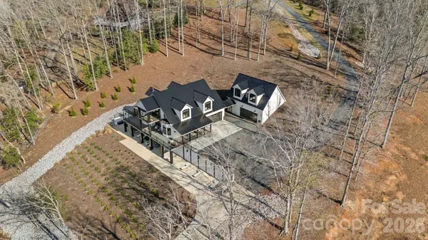 587 Carolina DR, Troy, NC 27371