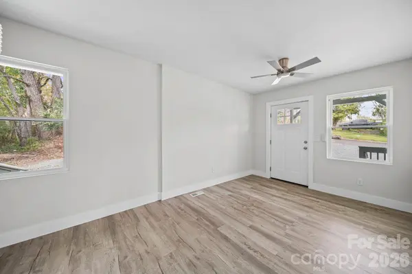 709 Sherman ST, Badin, NC 28009