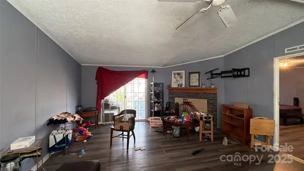 2913 Crystal DR, Midland, NC 28107