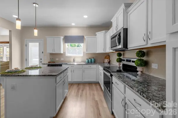 161 Old Harbor DR, Mount Gilead, NC 27306