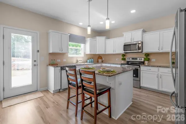 161 Old Harbor DR, Mount Gilead, NC 27306