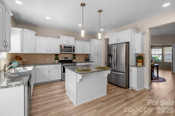 161 Old Harbor DR, Mount Gilead, NC 27306